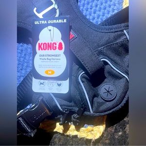 Kong MEDIUM Harness w/ Waste Bag Dispenser